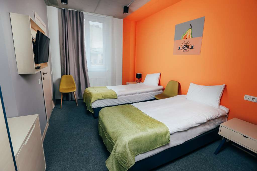 Jam Hotel Hnatyuka Lviv Room photo